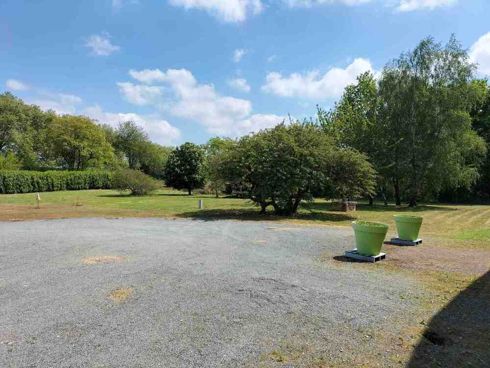 
                                                Vente
                                                 À vendre – Bâtiment industriel de 1 500 m² proche de Niort à Soudan – Deux-Sèvres (79)