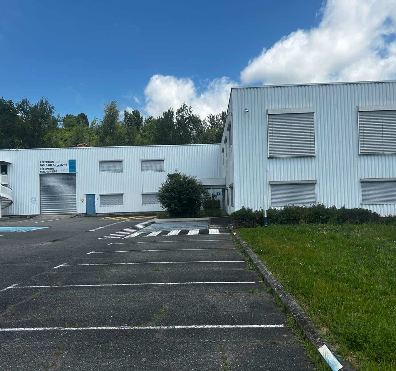 
                                                Vente
                                                 À vendre – Bâtiment industriel de 6 500 m² à Lafrançaise –  Tarn-et-Garonne (82)