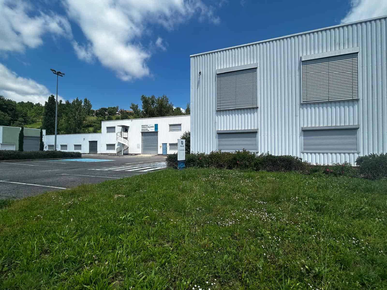 
                                                Vente
                                                 À vendre – Bâtiment industriel de 6 500 m² à Lafrançaise –  Tarn-et-Garonne (82)