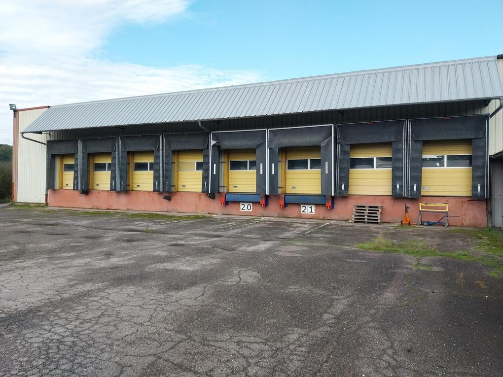 
                                                Vente
                                                 À vendre – Bâtiment logistique de 12 903 m² à Mattaincourt – Vosges (88)
