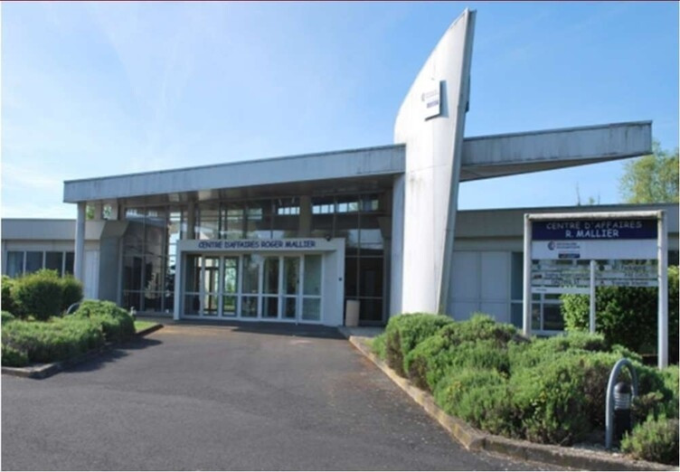 
                                                Vente
                                                 À vendre – Bureaux de 1 111 m² au sein de la ZAC de Vatry – Marbe (51)