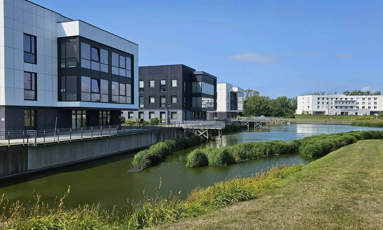 
                                                Vente
                                                 À vendre – Bureaux de 506 m² divisibles au Havre – Seine-Maritime (76)