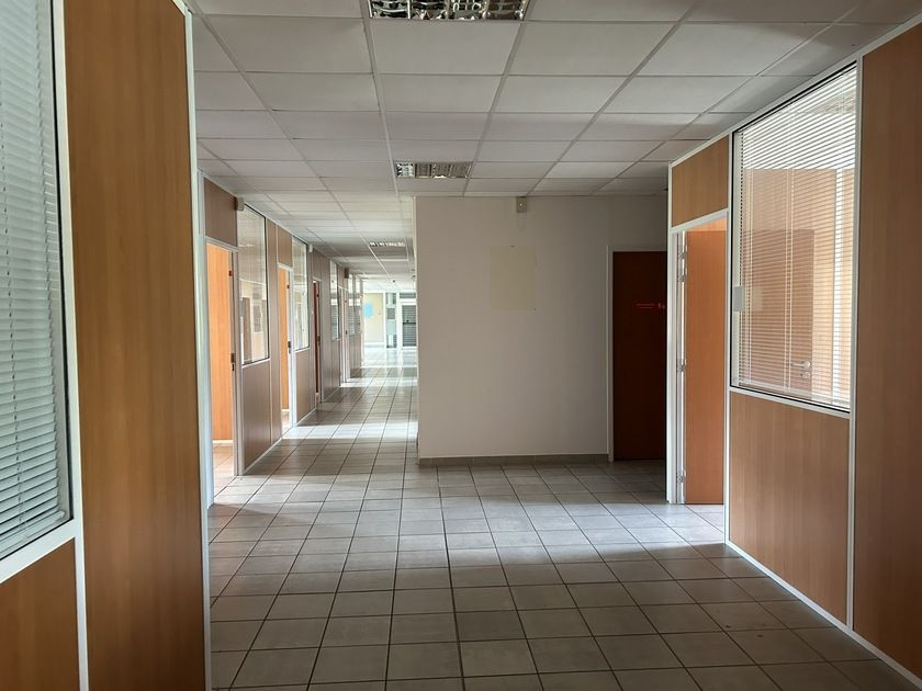 
                                                Vente
                                                 À vendre – Bureaux de 650 m² à Pamiers – Ariège (09)