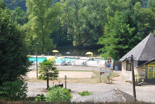 
                                                Vente
                                                 À Vendre – Camping 3 étoiles de 150 emplacements à Monceaux-sur-Dordogne – Corrèze (19)
