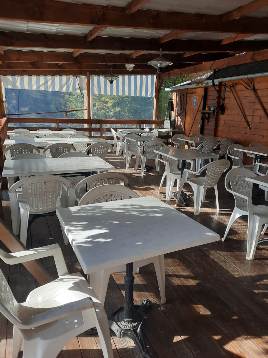 
                                                Vente
                                                 À Vendre - Camping restaurant 2 étoiles de 33 emplacements à Clergoux, en Corrèze (19)