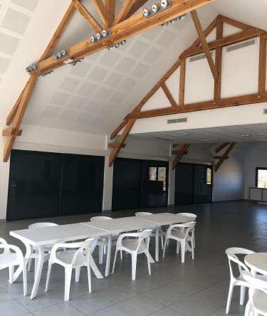 
                                                Vente
                                                 À vendre - Centre de vacances et d'accueil de 51 hectares à Sainte-Marie-Lapanouze – Corrèze (19)