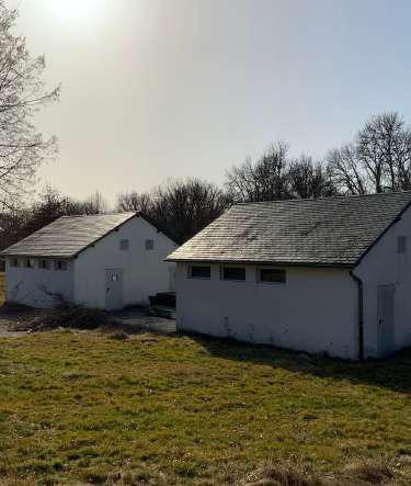 
                                                Vente
                                                 À vendre - Centre de vacances et d'accueil de 51 hectares à Sainte-Marie-Lapanouze – Corrèze (19)