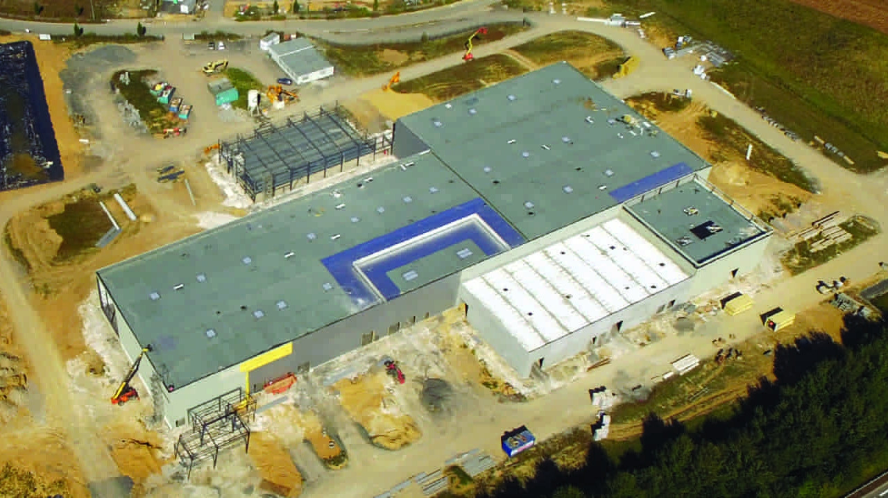 
                                                Vente
                                                 À vendre – Ensemble immobilier de 10 068 m² proche de Lille à Comines – Nord (59)