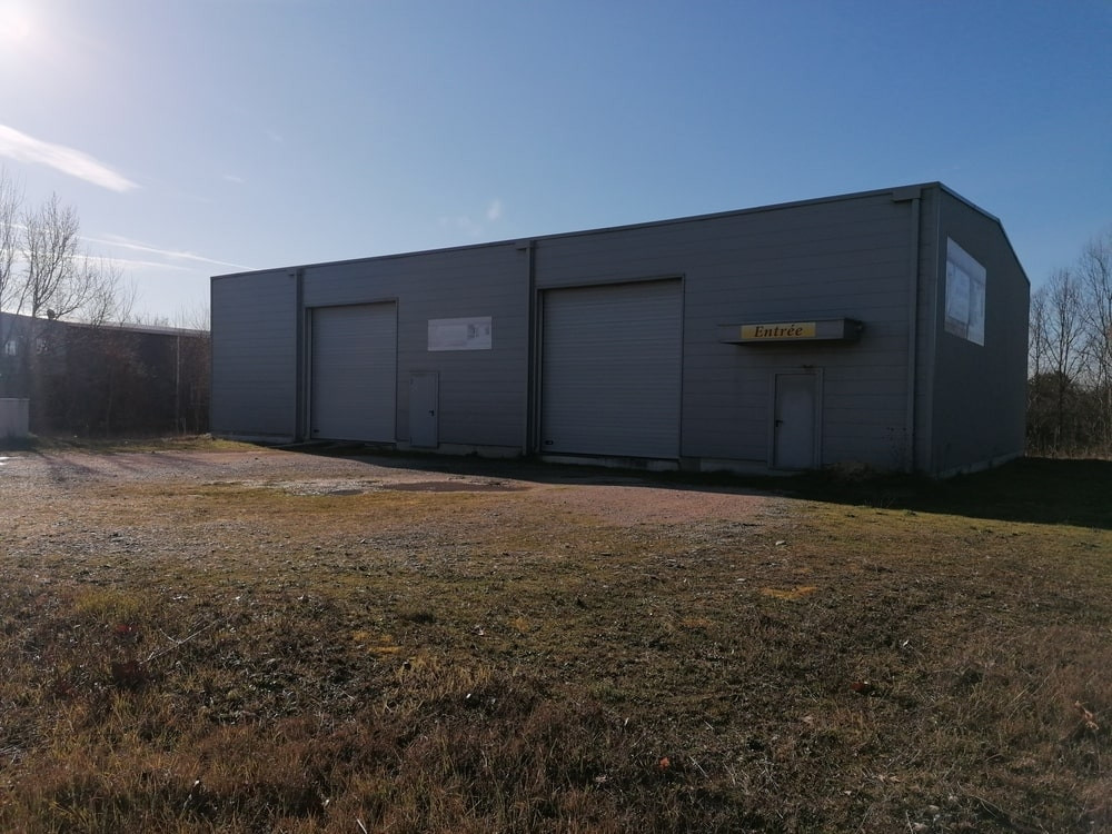 
                                                Vente
                                                 À vendre – Entrepôt de 450 m² à Corbières-en-Provence – Alpes-de-Haute-Provence (04)