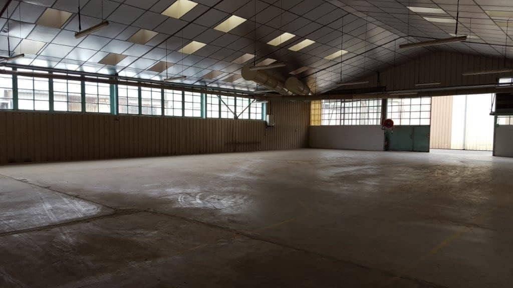 
                                                Vente
                                                 À vendre – Entrepôt de 8 840 m² à Plaisance, Gers (32)