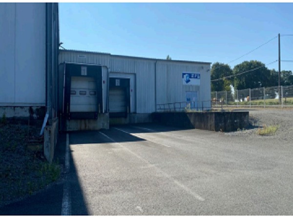 
                                                Vente
                                                 À vendre – Entrepôt Frigorifique de 4 100 m² à proximité de Bressuire – Deux-Sèvres (79)