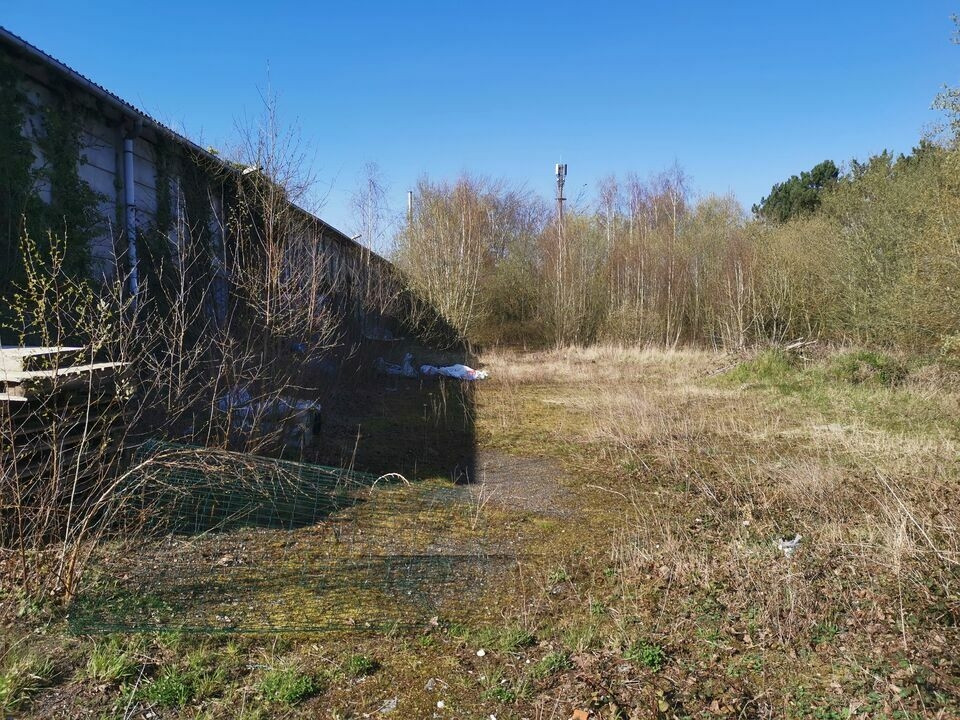 
                                                Vente
                                                 À vendre - entrepôt non divisibles de 2 990 m² à Lallaing à proximité de Douai (59)