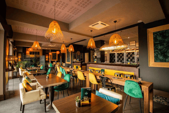 
                                                Vente
                                                 À vendre- Hôtel 3 étoiles de 35 chambres dans le secteur de Ventoux - Vaucluse Provence (84)