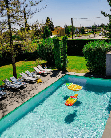 
                                                Vente
                                                 À vendre- Hôtel 3 étoiles de 35 chambres dans le secteur de Ventoux - Vaucluse Provence (84)