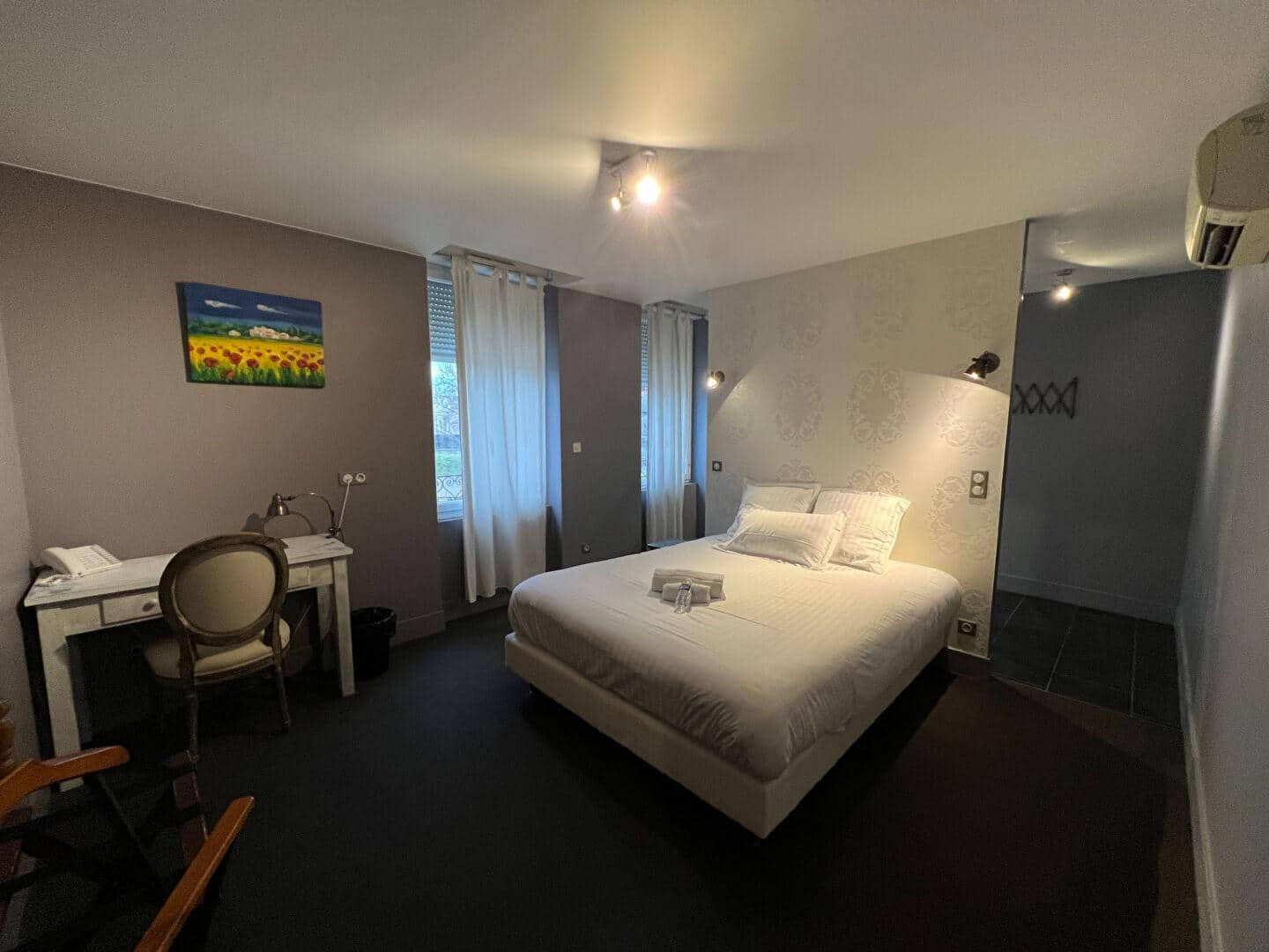 
                                                Vente
                                                 À Vendre – Hôtel de 13 chambres à Le Creusot – Saône-et-Loire (71)