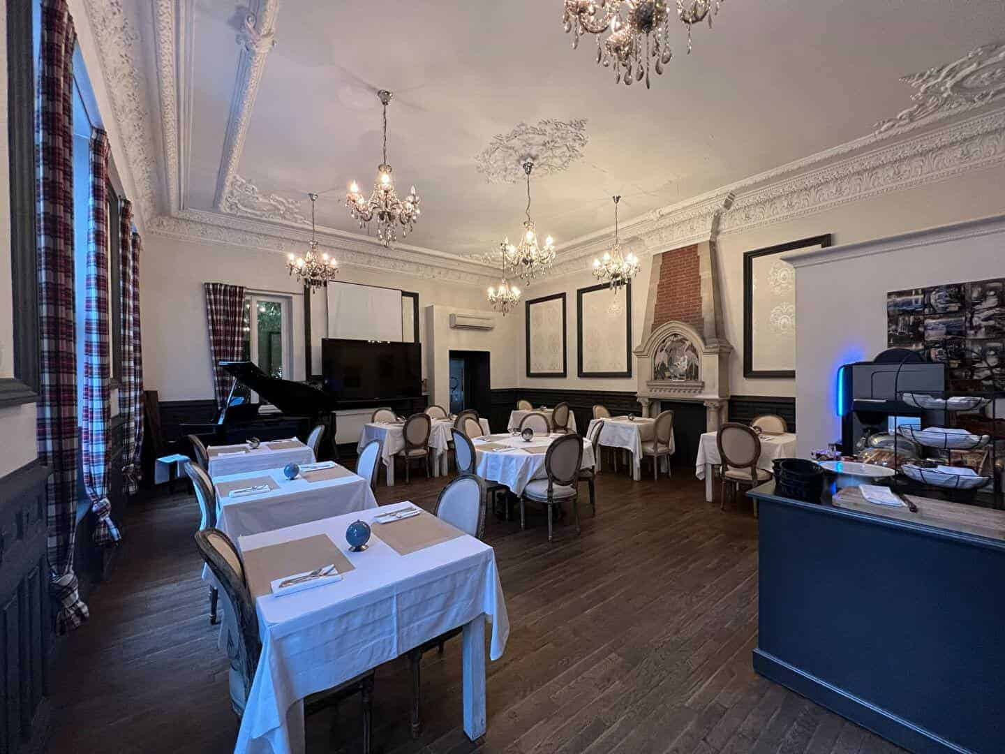 
                                                Vente
                                                 À Vendre – Hôtel de 13 chambres à Le Creusot – Saône-et-Loire (71)