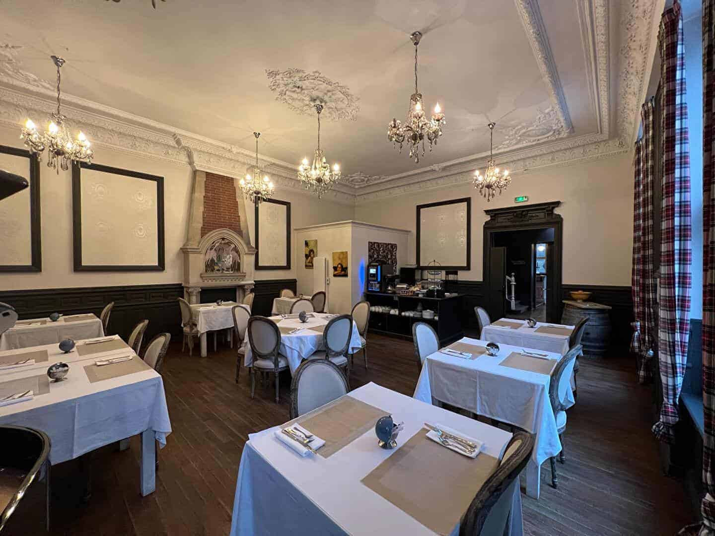 
                                                Vente
                                                 À Vendre – Hôtel de 13 chambres à Le Creusot – Saône-et-Loire (71)
