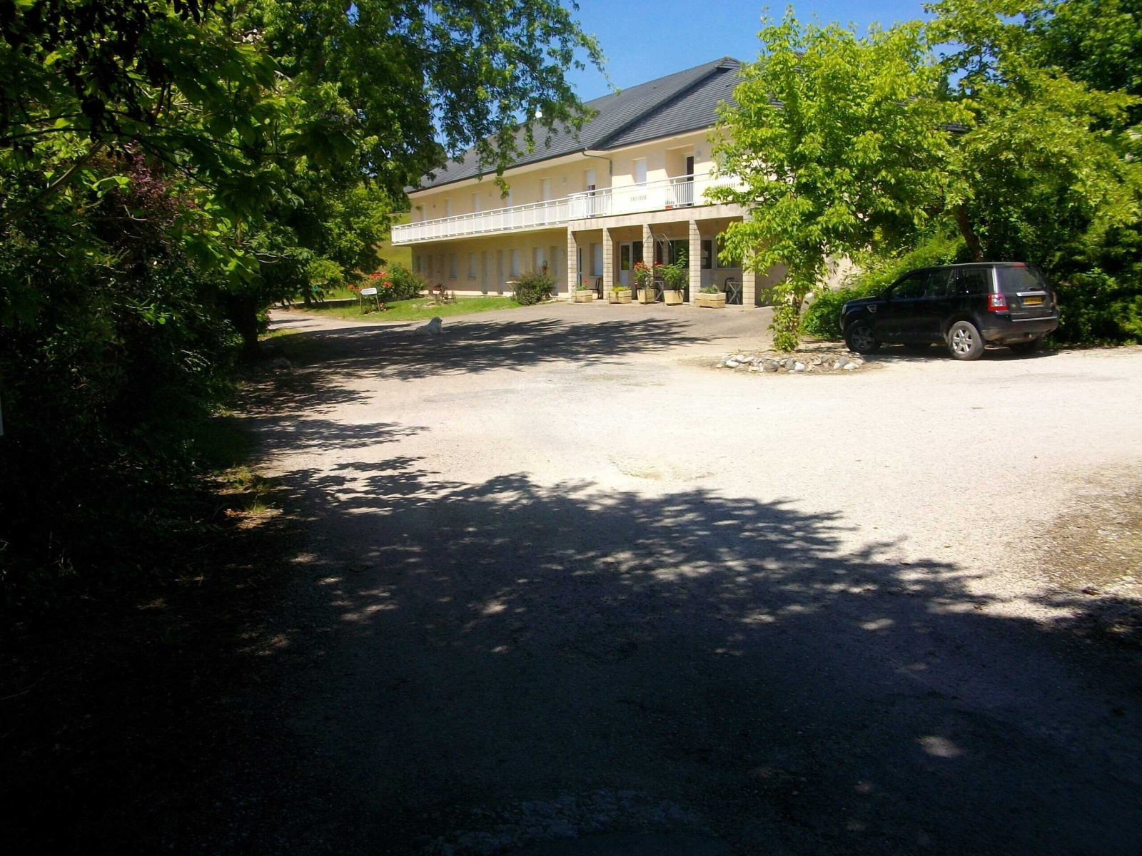 
                                                Vente
                                                 À vendre – Hôtel de 21 chambres proche de Brive la Gaillarde – Corrèze (19)
