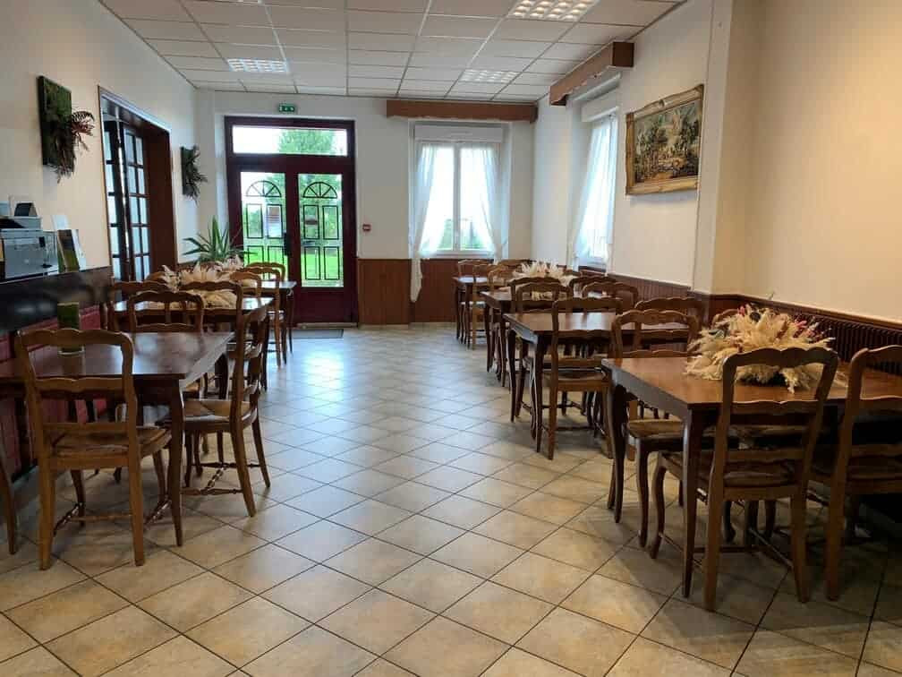 
                                                Vente
                                                 À vendre - Hôtel-Restaurant 2 étoiles de 16 chambres à Seilhac - Corrèze (19)