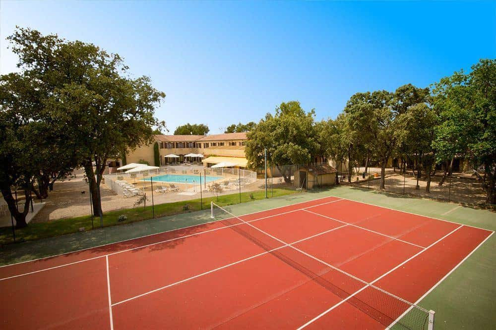 
                                                Vente
                                                 À Vendre – Hôtel Restaurant 3 étoiles de 36 chambres et 50 couverts à Saint-Didier – Vaucluse  (84)