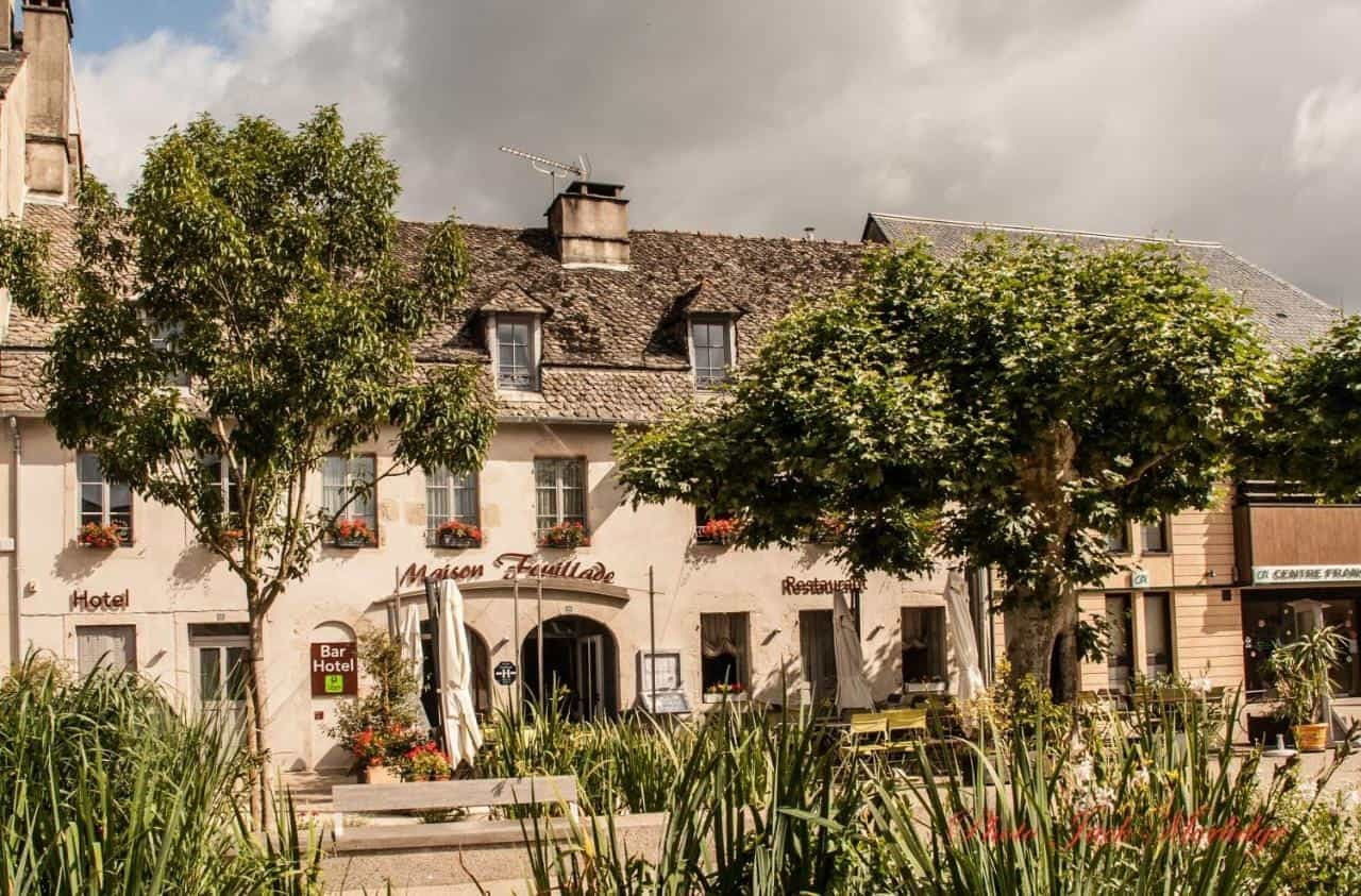 
                                                Vente
                                                 À vendre - Hôtel-restaurant de 100 couverts et 15 chambres à Argentat-sur-Dordogne - Corrèze (19)