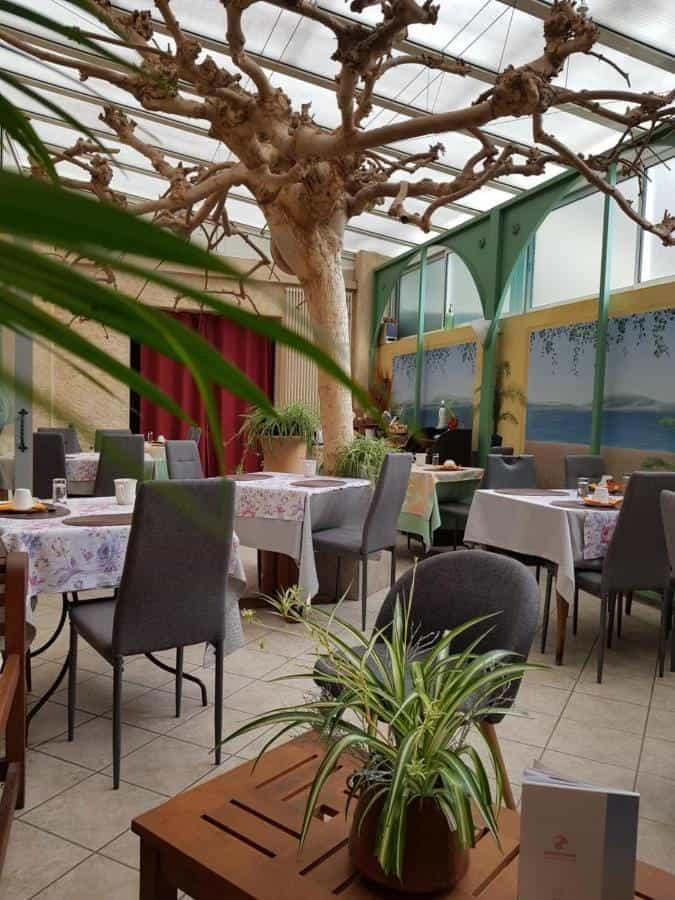 
                                                Vente
                                                 À vendre - Hôtel-restaurant de 100 couverts et 15 chambres à Argentat-sur-Dordogne - Corrèze (19)