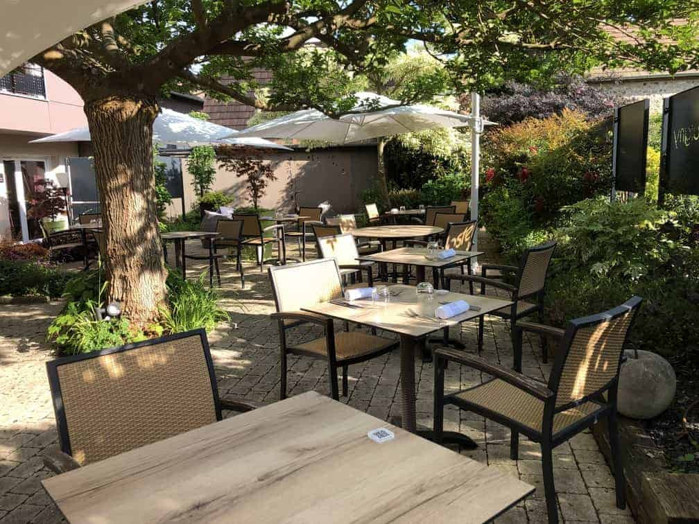 
                                                Vente
                                                 À vendre – Hôtel-Restaurant de 11 chambres et 85 couverts à Acquigny – Eure (27)