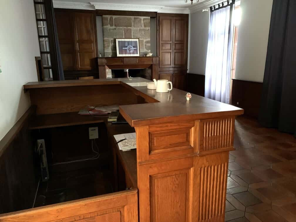 
                                                Vente
                                                 À vendre – Hôtel-Restaurant de 12 chambres et 110 couverts à Varetz – Corrèze (19)