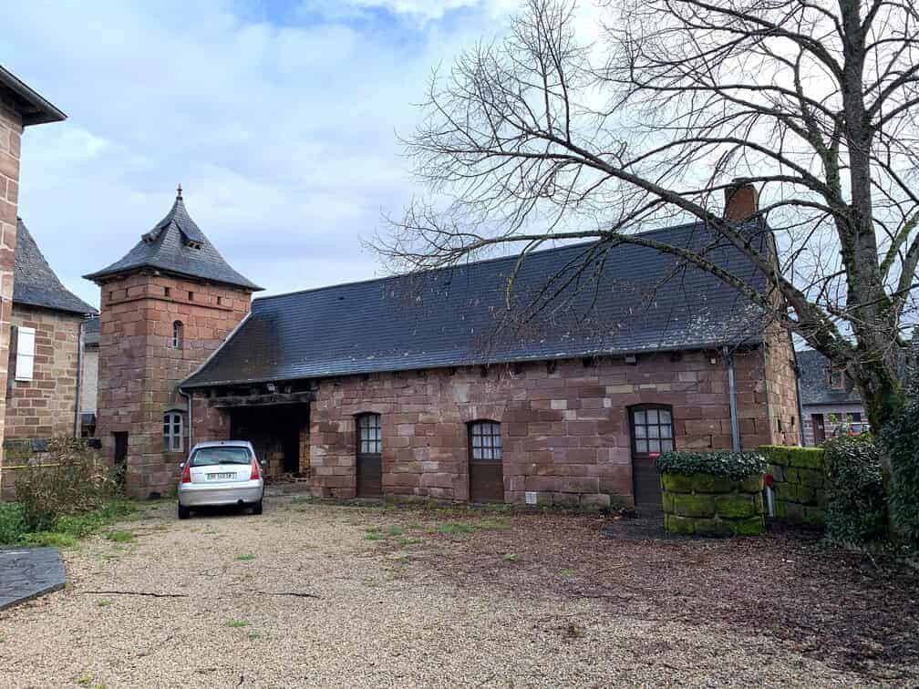 
                                                Vente
                                                 À vendre – Hôtel-Restaurant de 12 chambres et 110 couverts à Varetz – Corrèze (19)