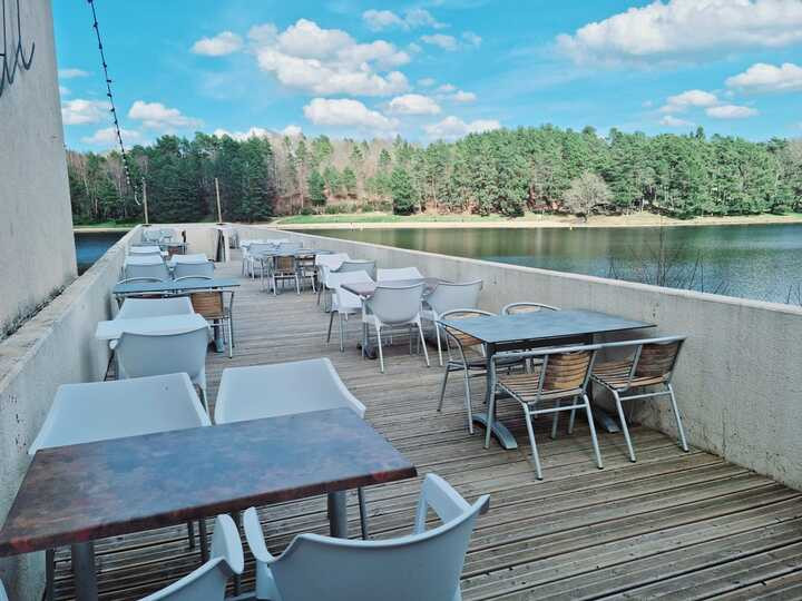 
                                                Vente
                                                 À vendre – Hôtel Restaurant de 56 chambres et 120 couverts à Égletons – Corrèze (19)