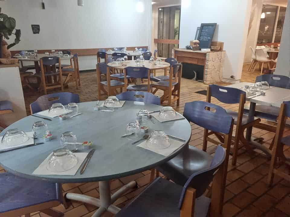 
                                                Vente
                                                 À vendre – Hôtel Restaurant de 56 chambres et 120 couverts à Égletons – Corrèze (19)