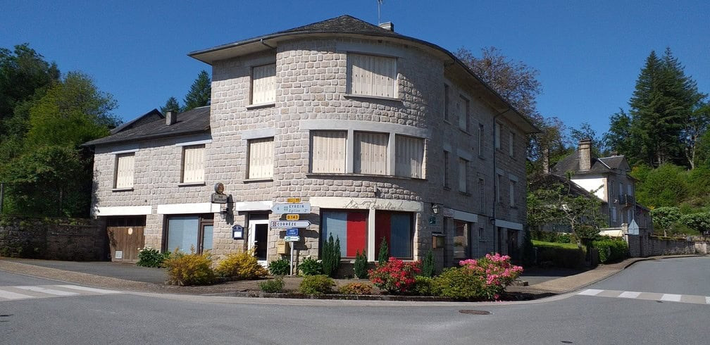 
                                                Vente
                                                 À vendre – Hôtel-Restaurant de 8 chambres à Vitrac-sur-Montane – Corrèze (19)