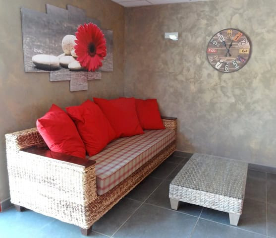 
                                                Vente
                                                 À Vendre – Hôtel-Restaurant de 9 chambres et 70 couverts à Apremont – Ardennes (08)