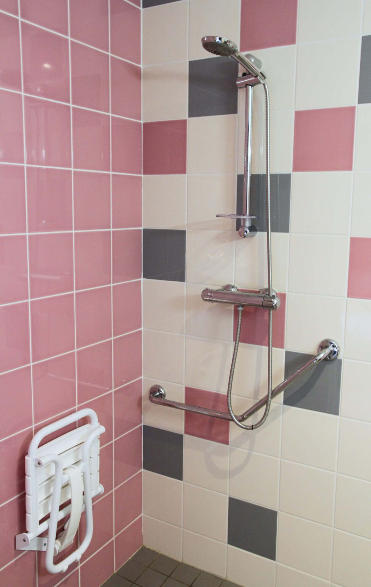 
                                                Vente
                                                 À Vendre – Hôtel-Restaurant de 9 chambres et 70 couverts à Apremont – Ardennes (08)