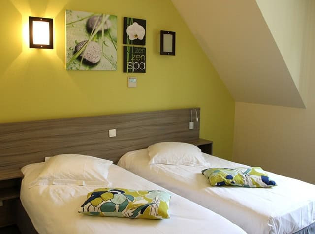 
                                                Vente
                                                 À Vendre – Hôtel-Restaurant de 9 chambres et 70 couverts à Apremont – Ardennes (08)