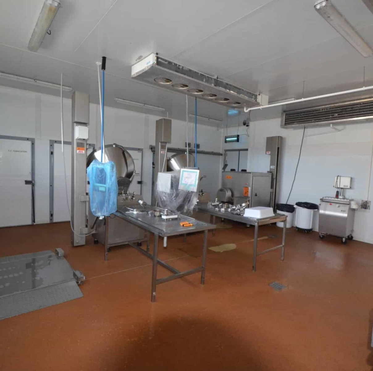 
                                                Vente
                                                 À vendre – Local agroalimentaire de 802 m² à Châteauneuf-de-Randon – Lozère (48)