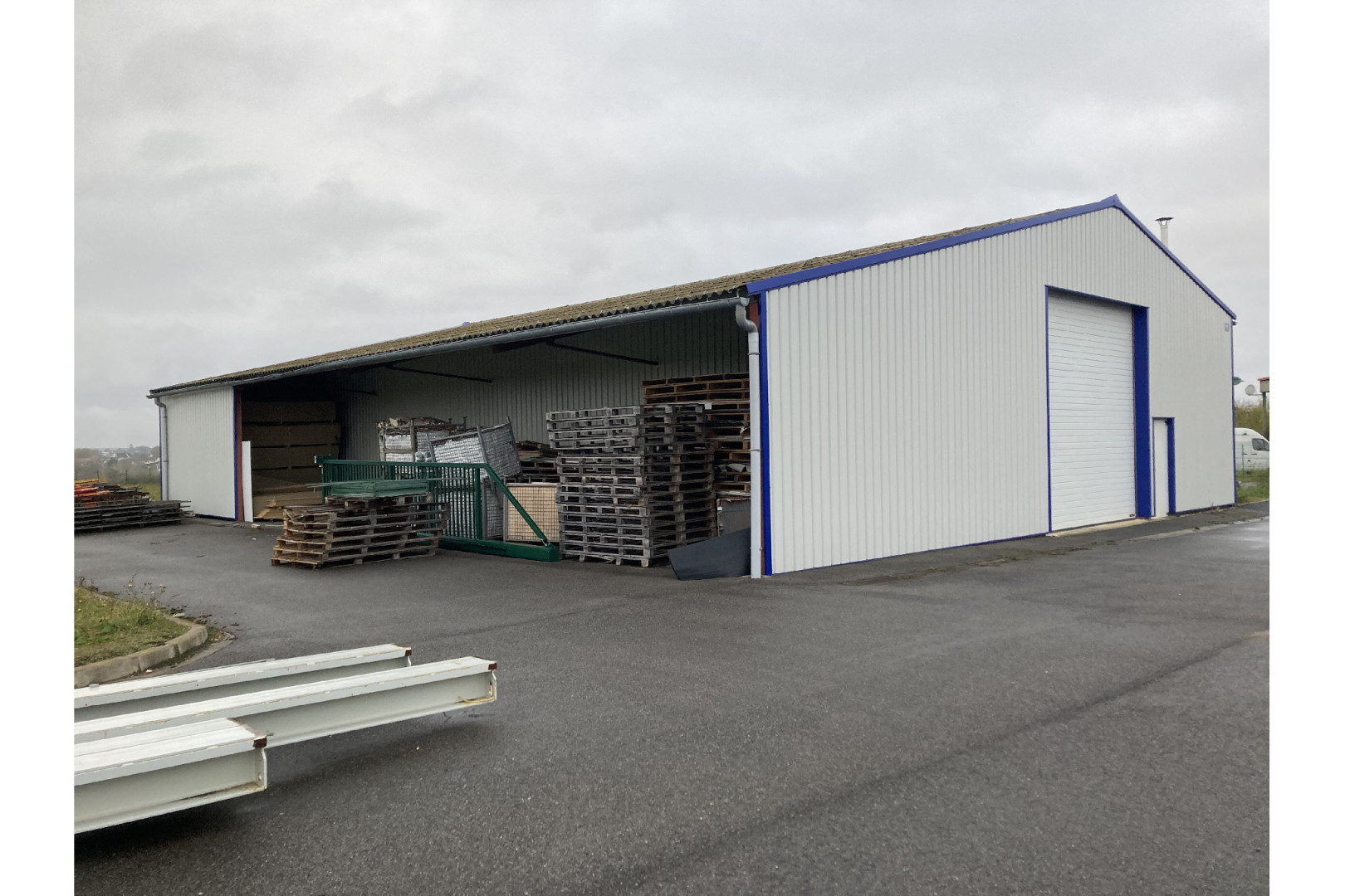 
                                                Vente
                                                 À vendre – Local d'activité de 416 m² à Châtillon-sur-Loire (45)