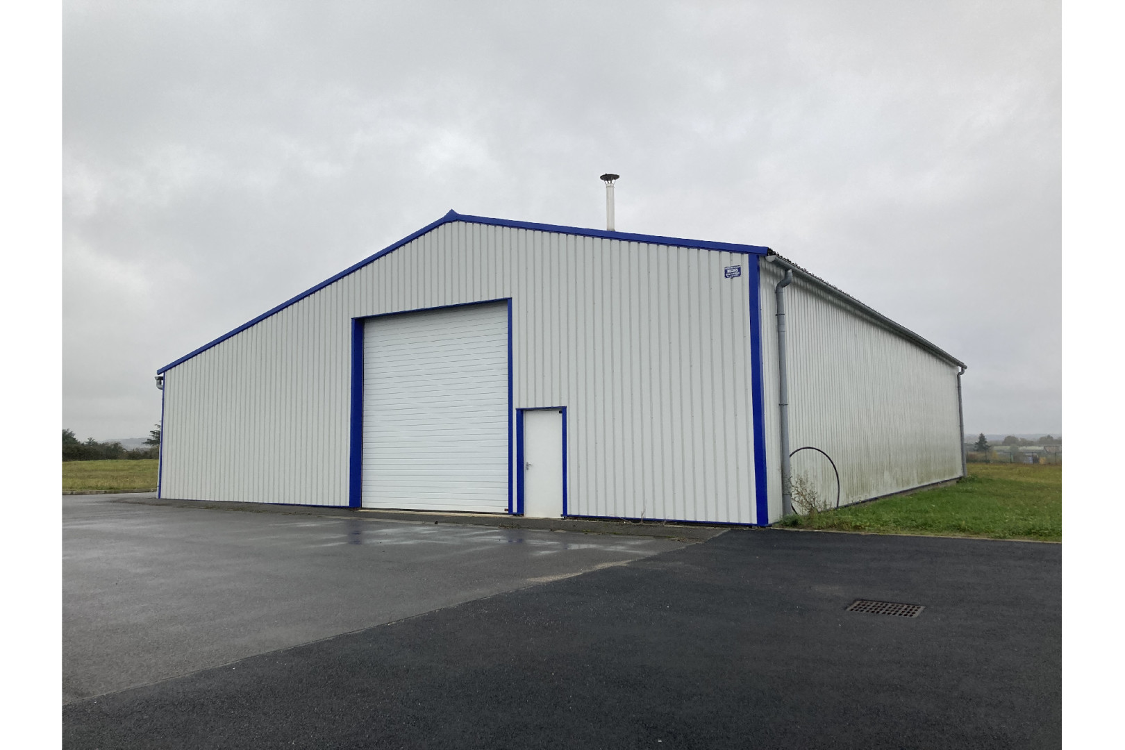 
                                                Vente
                                                 À vendre – Local d'activité de 416 m² à Châtillon-sur-Loire (45)