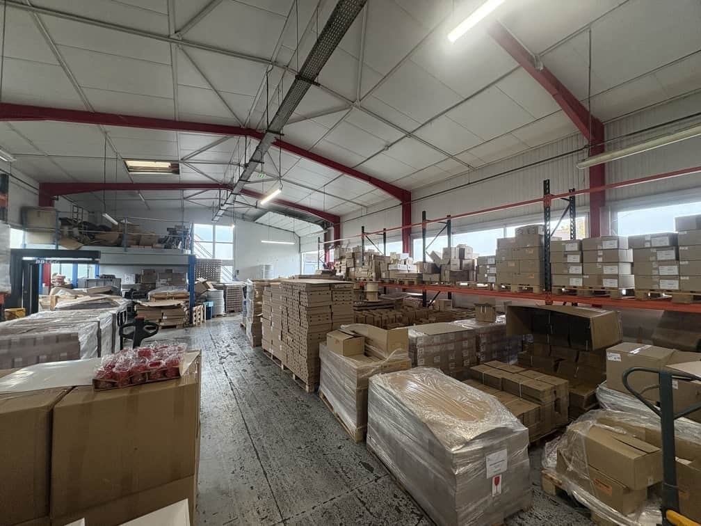 
                                                Vente
                                                 À vendre – Local d'activités de 1 250 m² à Argenteuil – Val-d'Oise (95)