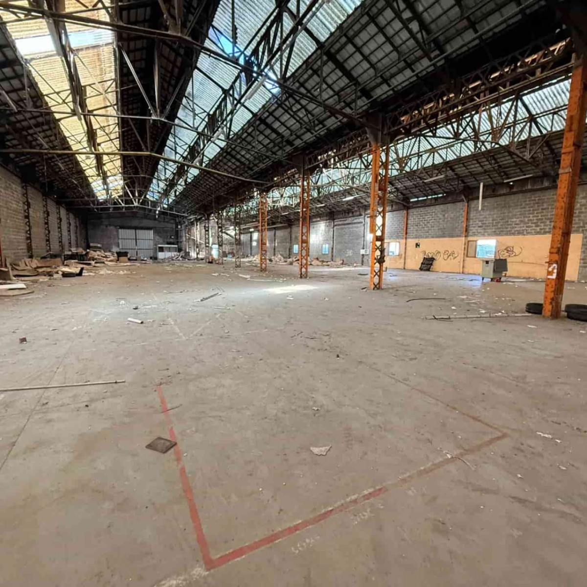 
                                                Vente
                                                 À vendre – Local d'activités de 2 857 m² au Havre – Seine-Maritime (76)