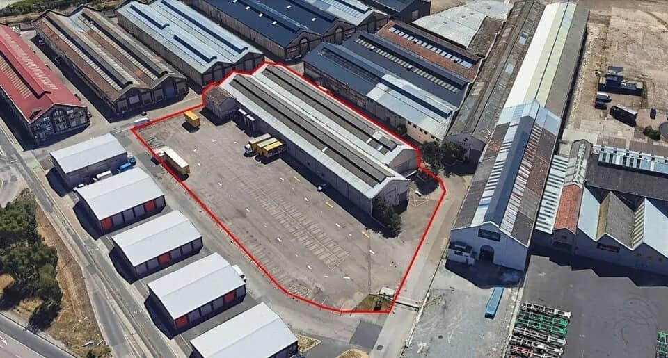 
                                                Vente
                                                 À vendre – Local d'activités de 2 857 m² au Havre – Seine-Maritime (76)