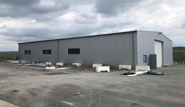 
                                                Vente
                                                 À vendre – Local d'activités de 4 358 m² à Réalmont – Tarn (81)