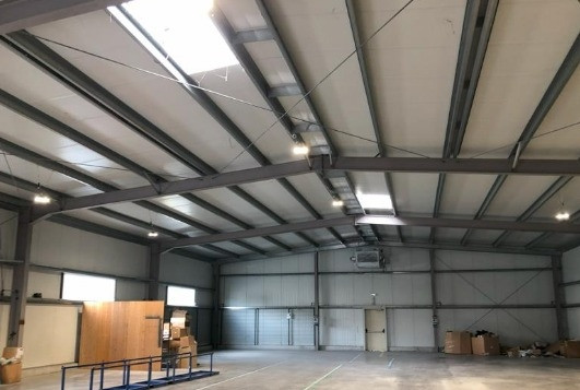 
                                                Vente
                                                 À vendre – Local d'activités de 4 358 m² à Réalmont – Tarn (81)