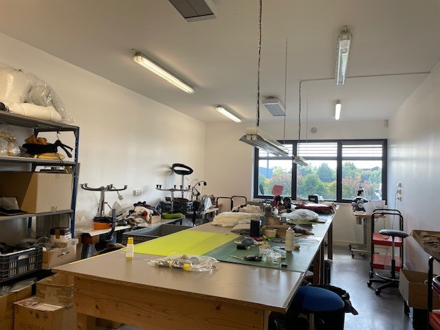 
                                                Vente
                                                 À vendre – Local d'activités de 830 m² à Surgères – Charente-Maritime (17)