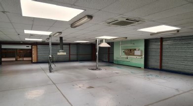 
                                                Vente
                                                 À vendre – Local Industriel de 1 238 m² à Ambazac – Haute Vienne (87)