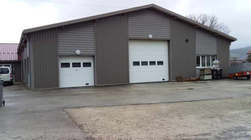 
                                                Vente
                                                 À vendre - Local Industriel de 1 400 m² à Flangebouche - Doubs
