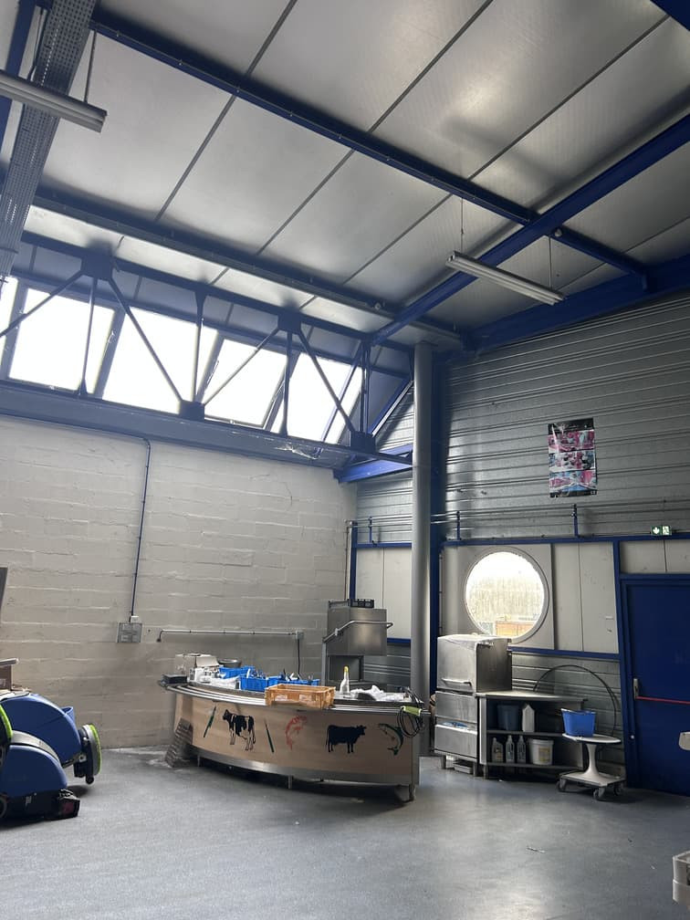 
                                                Vente
                                                 À Vendre – Local Industriel de 1 550 m² à Joigny – Yonne (89)