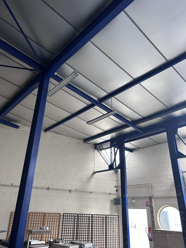 
                                                Vente
                                                 À Vendre – Local Industriel de 1 550 m² à Joigny – Yonne (89)