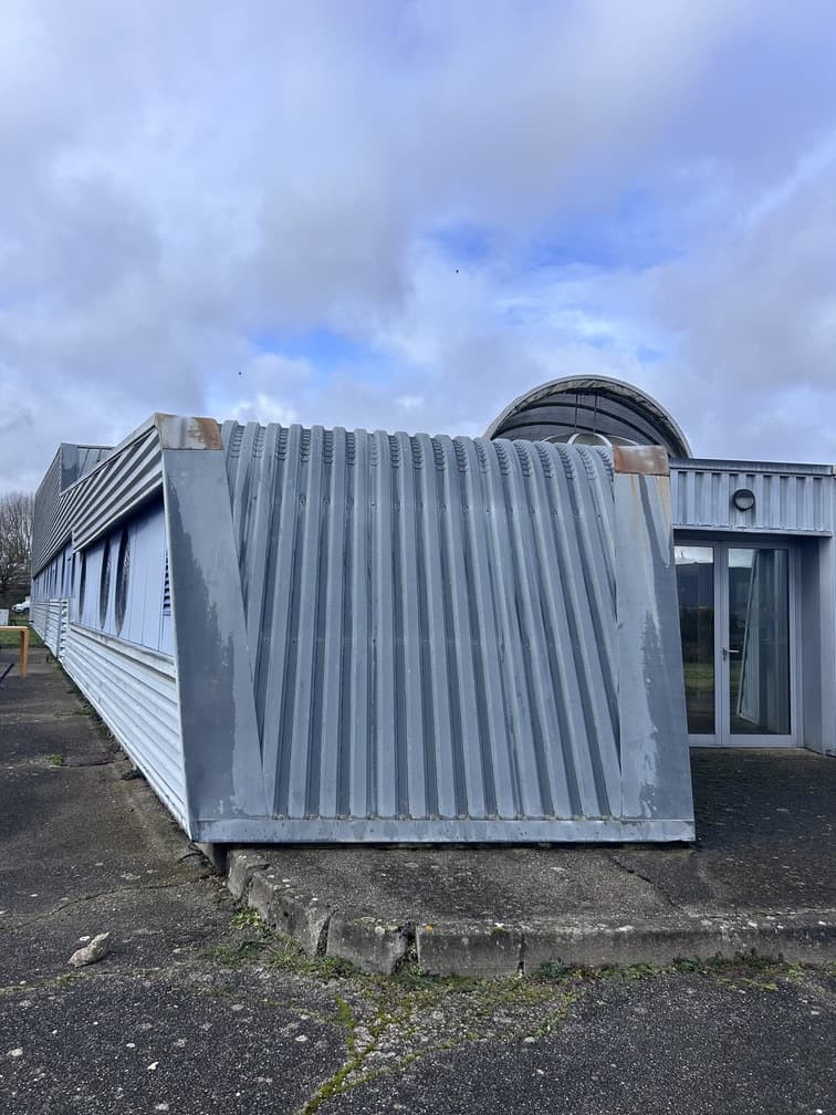 
                                                Vente
                                                 À Vendre – Local Industriel de 1 550 m² à Joigny – Yonne (89)