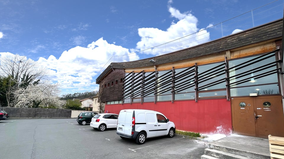 
                                                Vente
                                                 À vendre – Local Industriel de 2 100 m² à réhabiliter à Périgueux – Périgord (24)